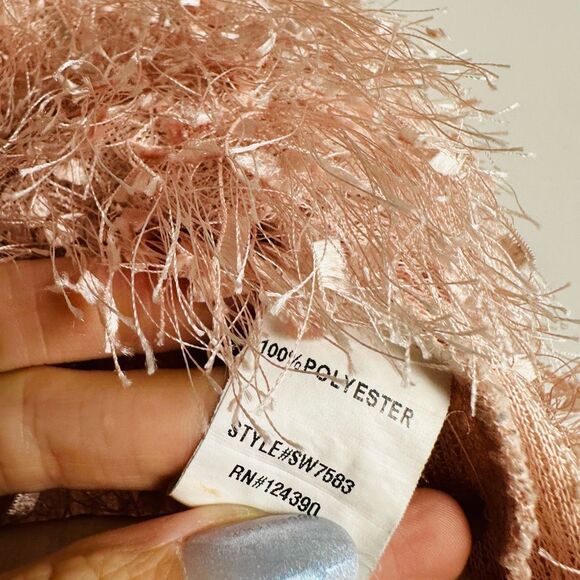 Touch Me Pink Cropped Boat Neck Long Sleeve Eyelash Knit Sweater Medium - Picture 3 of 5